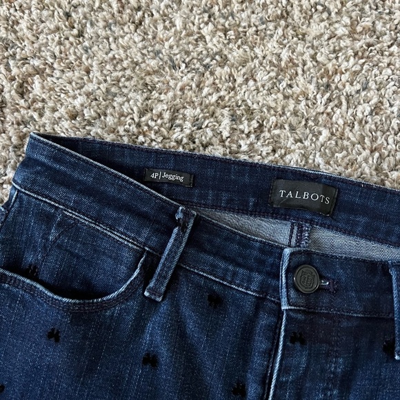 Talbots Petites Stamped Bow Pattern Jegging Jeans - Picture 3 of 5